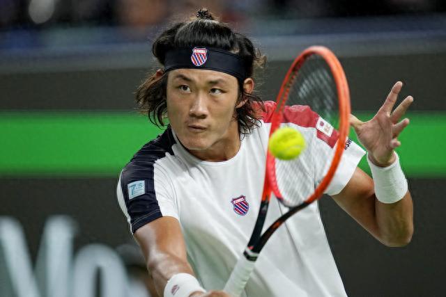 但太阳依旧 但太阳依旧