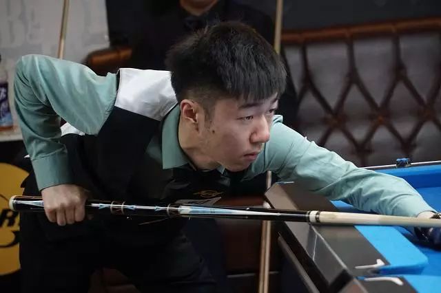 在比赛中故 在比赛中故