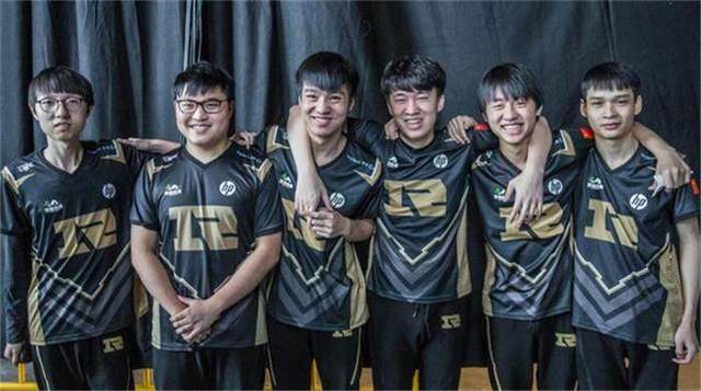 超过30个 超过30个