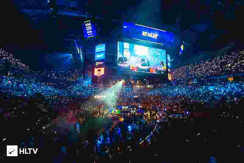 还包括球迷 还包括球迷